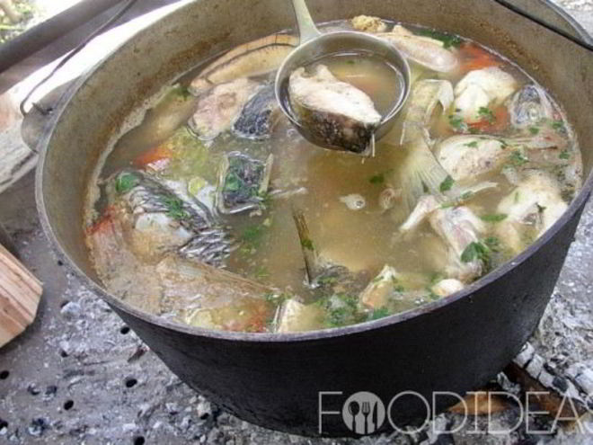 Рецепт ухи на костре