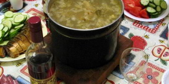 Уха на природе