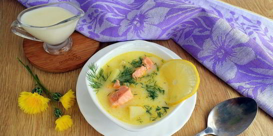 Уха по-фински со сливками с лососем