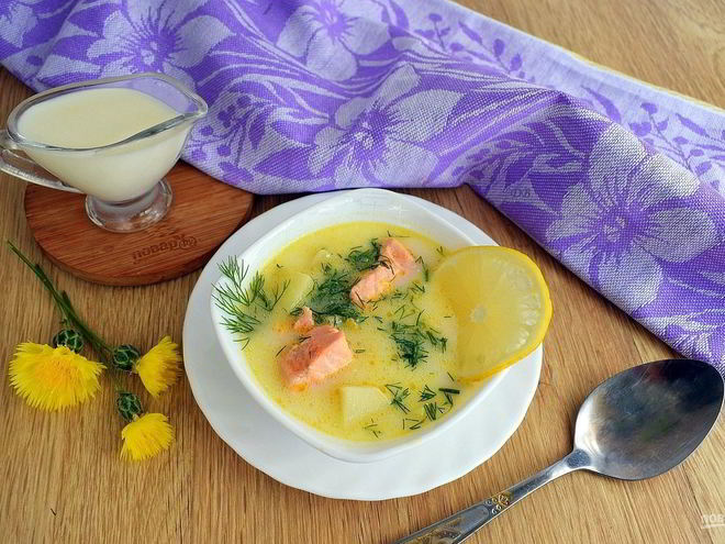 Рецепт ухи по-фински со сливками с лососем