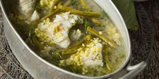 Уха с пшеном, зеленой фасолью и водкой