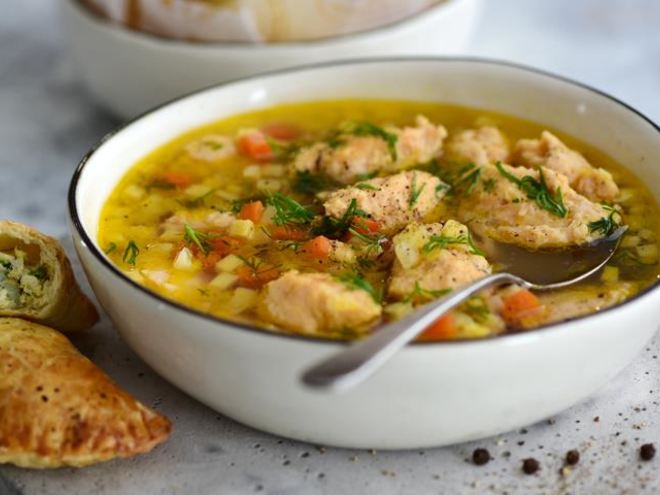 Рецепт ухи с рыбными клецками