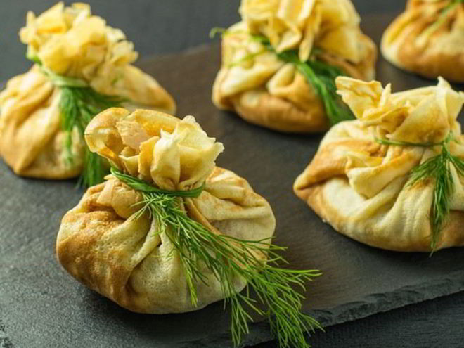 Рецепт блина с курицей и яйцом