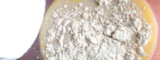 дрожжевые блины с луково-сырной начинкой. Шаг 7