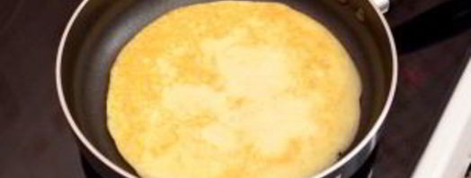 фунчоза с беконом, помидорами и яичными блинчиками. Шаг 6