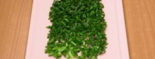 фунчоза с беконом, помидорами и яичными блинчиками. Шаг 9