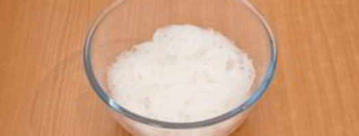 фунчоза с беконом, помидорами и яичными блинчиками. Шаг 11