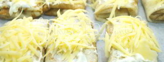 запеченные блины с курицей и грибами. Шаг 14