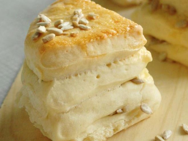 Рецепт булочек — башенок из дрожжевого теста на воде без яиц