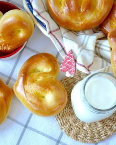 Булочки молочные Сердечки