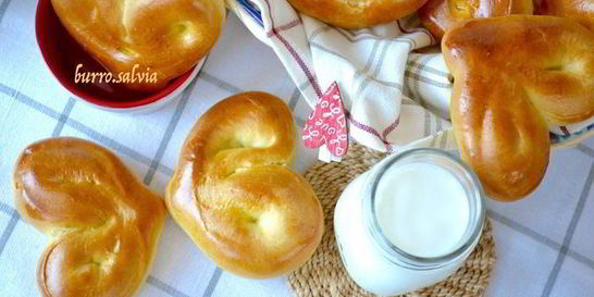 Булочки молочные Сердечки