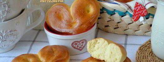 булочки молочные сердечки. Шаг 13