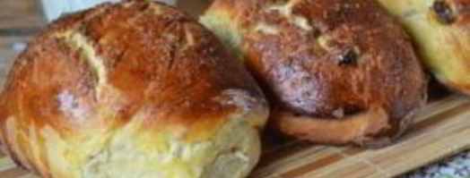 булочки с изюмом из дрожжевого теста. Шаг 11