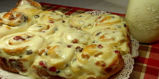 Булочки с изюмом