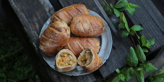 Булочки с сухофруктами