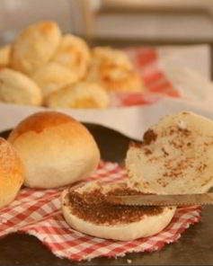 Молочные булочки для завтрака