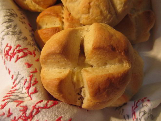 Рецепт молочных булочек к завтраку