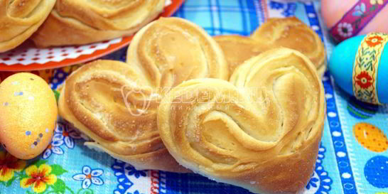 Сдобные булочки Плюшки