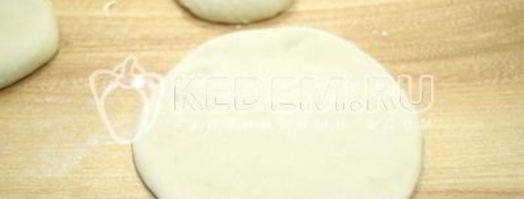 сдобные булочки плюшки. Шаг 9