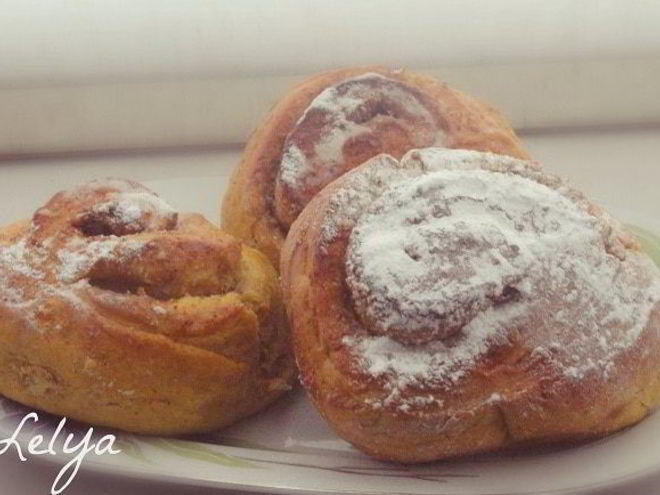 Рецепт тыквенных булочек с миндалем и корицей