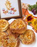 Ватрушки с творожной начинкой из тыквы и яблок