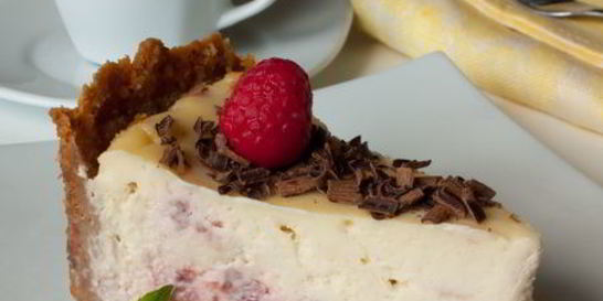 Малиновый чизкейк с белым шоколадом