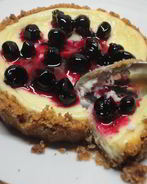 Мини-чизкейки с ягодами