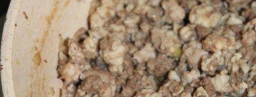 мясной чизкейк с соусом из брусники. Шаг 7