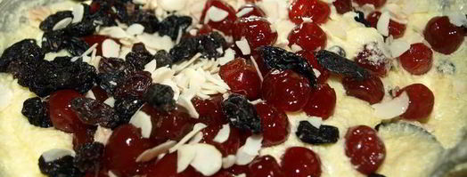 кекс с вяленой вишней, арахисом и шоколадом. Шаг 4