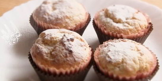 Кексики на сметане с конфетами