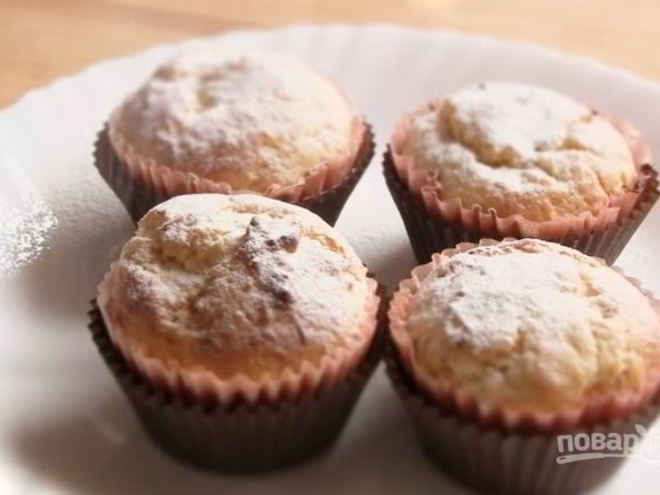 Рецепт кексиков на сметане с конфетами