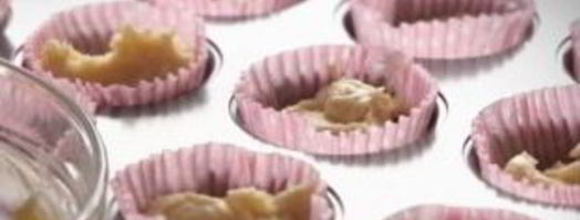 кексики на сметане с конфетами. Шаг 6