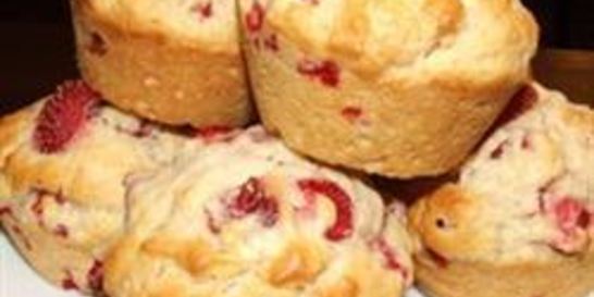 Кексики с клубникой