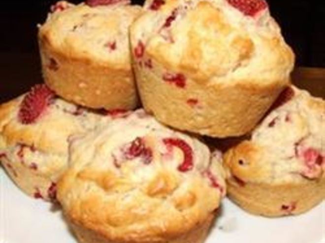 Рецепт кексиков с клубникой