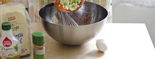 кексы из цельнозерновой муки с яблоками и пеканом. Шаг 4