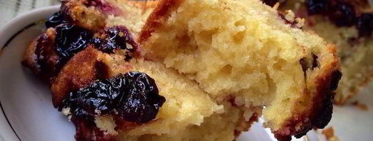 кокосовый кекс с вишней. Шаг 12