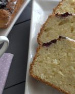 Мраморный кекс со смородиной