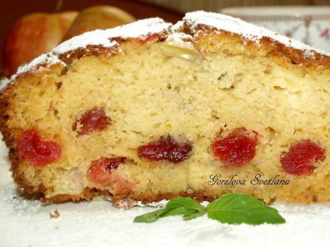 Рецепт яблочного кекса с вяленой вишней