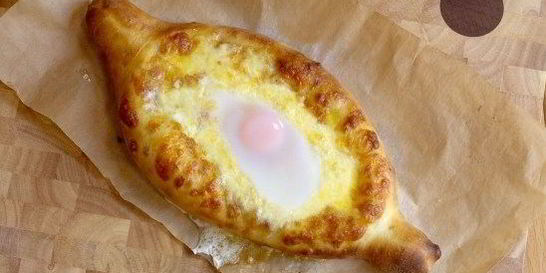 Аджарское хачапури с сулугуни