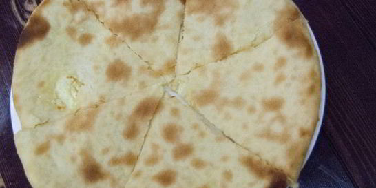 Хачапури на кефире с сыром на сковороде