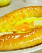 Хачапури по-аджарски с сулугуни