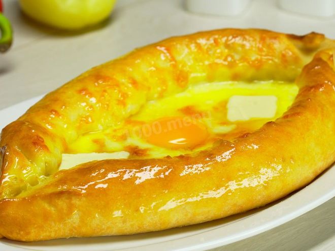 Рецепт хачапури по-аджарски с сулугуни