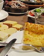 Хачапури с сыром и яйцом