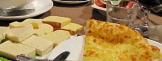 хачапури с сыром и яйцом. Шаг 7