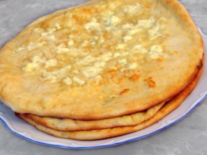 Рецепт менгрельских хачапури с сыром сулугуни