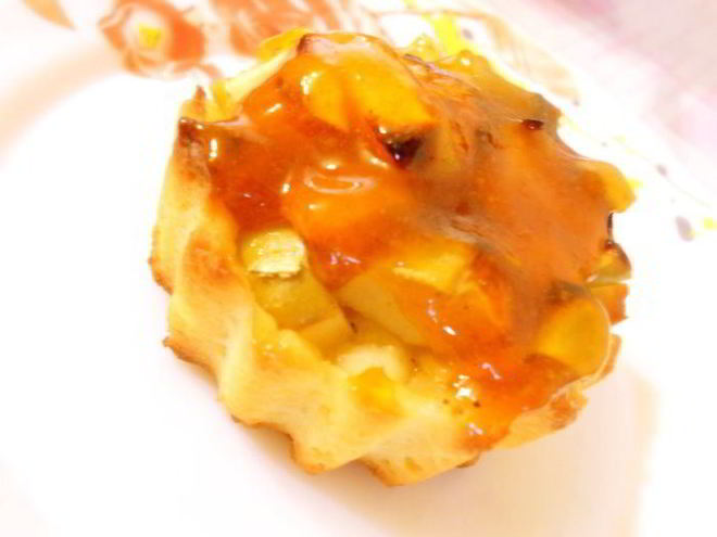 Рецепт деревенских галет с яблоками и абрикосовым джемом