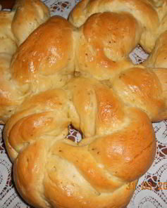 Греческий Пасхальный хлеб с анисом