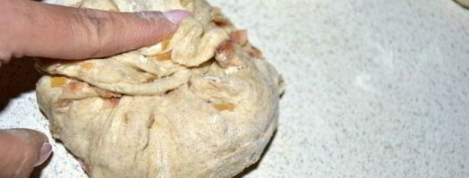 хлеб из пшенично-ржаного теста с беконом и луком. Шаг 9