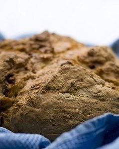 Хлеб с фисташками и черемшой