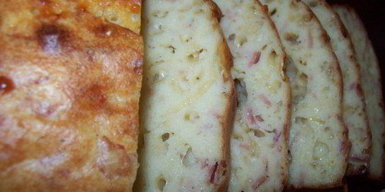 Хлеб с сыром и ветчиной